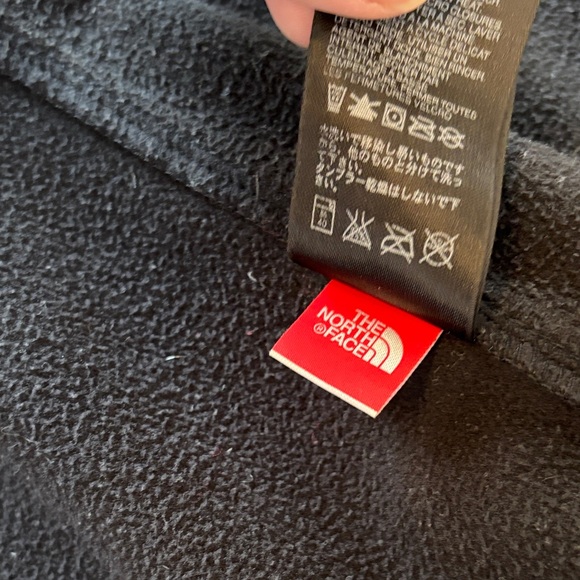The North Face Men's Black Performance Jacket summit series FLAWED - Picture 12 of 16